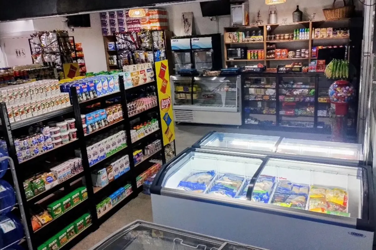 Madero Market en Madero Strip Center